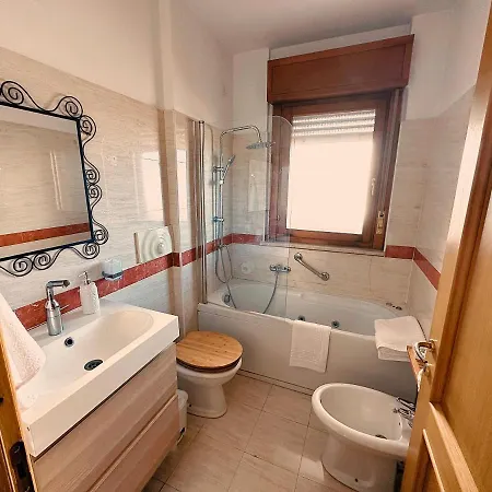 公寓 Porta Di House